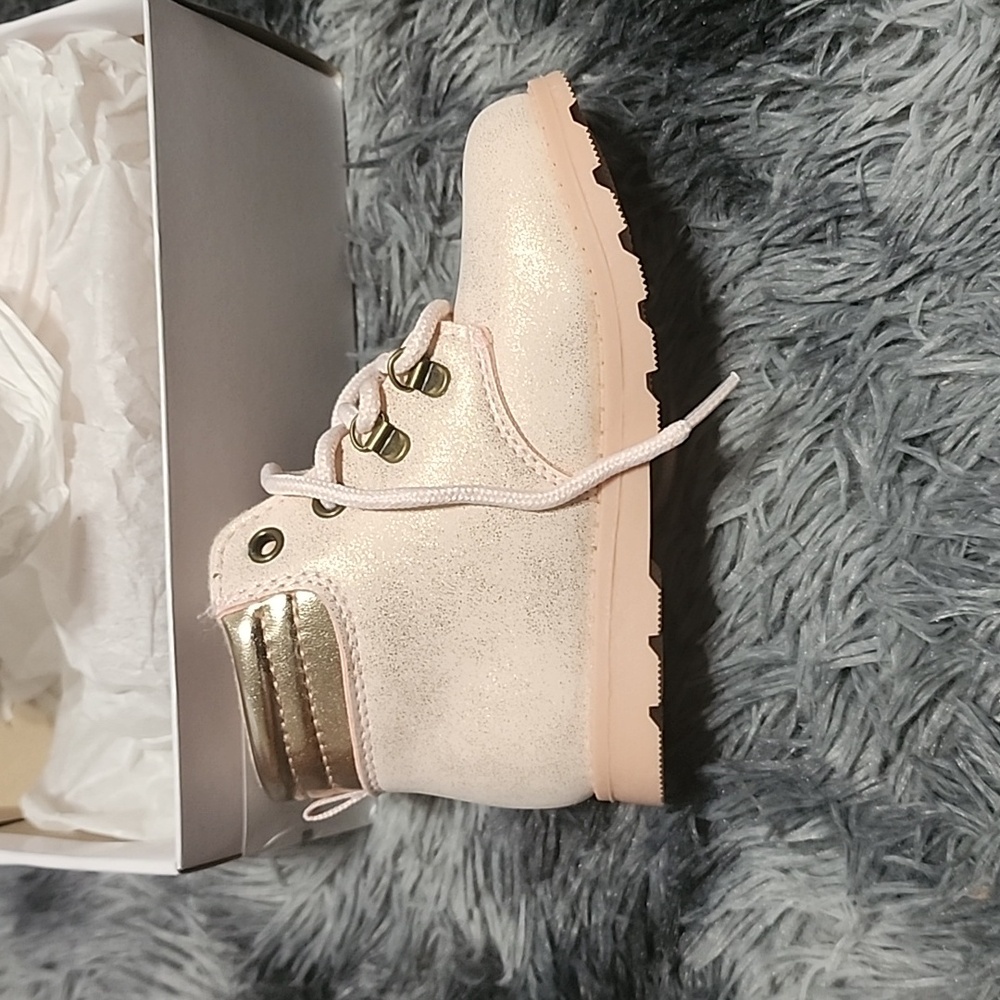 New! Toddler Girl's Pink and Gold Boots Sz 8